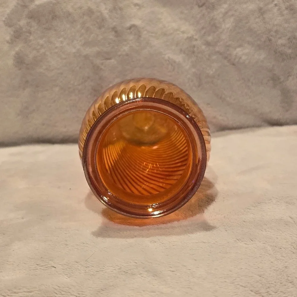 Unbranded vintage marigold